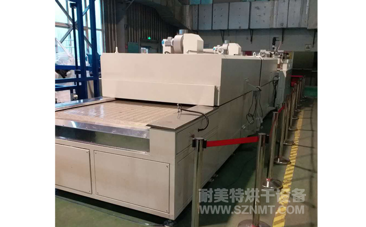 汽車(chē)內(nèi)飾件軟化隧道爐烘干線(xiàn) 汽車(chē)內(nèi)飾件軟化隧道爐烘干線(xiàn)